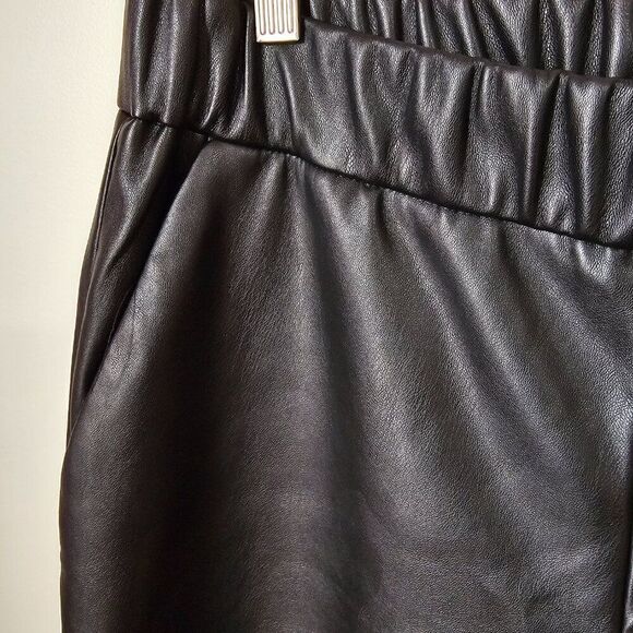 EUC A NEW DAY BLACK FAUX LEATHER TAPERED PANTS STRETCH WAIST SIZE M - Picture 2 of 14
